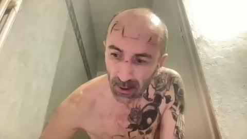 Snapshot of lorenzo44300 chatting on 11.29.25 lorenzo44300 online show from 11.29.25