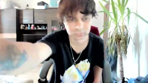 LORENZO Boy online show from 04.26.26