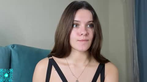 Chloe for Fan BlackHole online show from 10.26.25