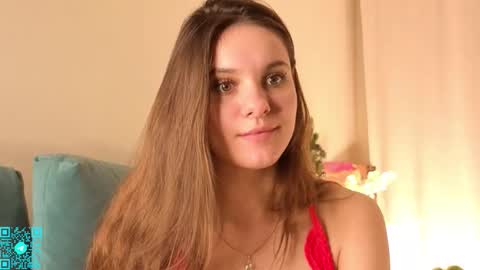 Chloe for Fan BlackHole online show from 12.05.25