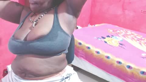 Snapshot of loretybighot chatting on 05.24.26 loretybighot online show from 05.24.26