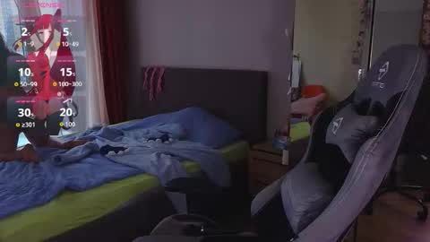 Lori -----------------------------------    online show from 09.14.25