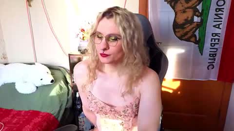 Lori -----------------------------------    online show from 02.21.26