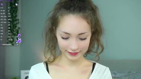 Naomi online show from 11.05.25