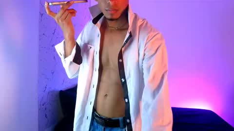 Lorian Vikel  online show from 02.22.26