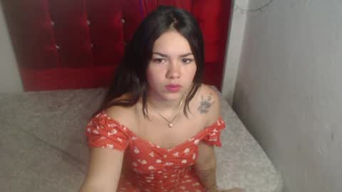 loriiiany online show from 04.04.26