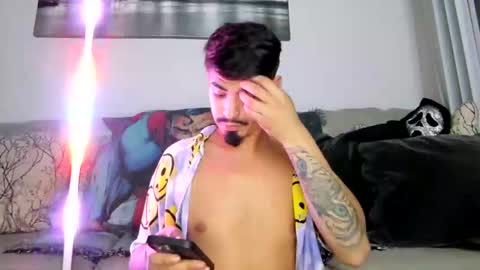 LosRompeCamera online show from 11.12.25