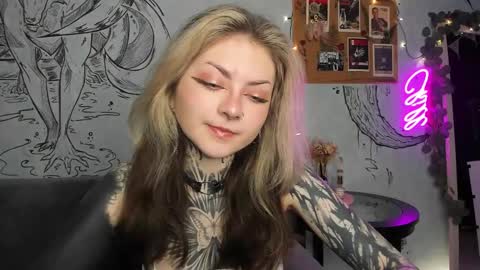 Snapshot of lostallice chatting on 02.05.25 lostallice online show from 02.05.25