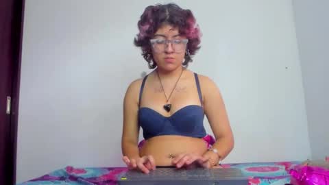 Snapshot of lotto_bloom chatting on 11.04.25 lotto_bloom online show from 11.04.25