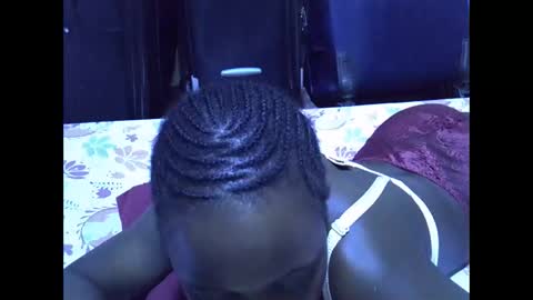 Snapshot of lotty_lavilla chatting on 10.15.25 lotty_lavilla online show from 10.15.25