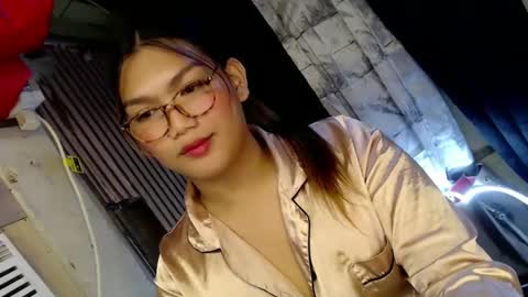 Sweet   online show from 12.20.24