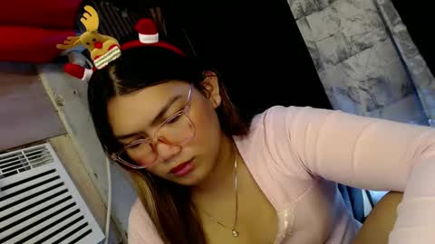 Sweet   online show from 12.28.24