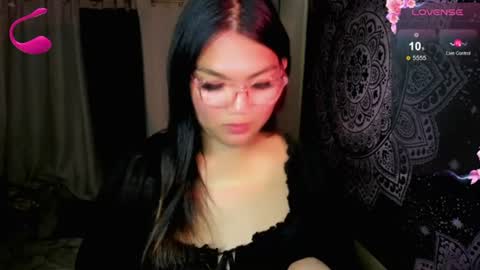 Snapshot of louheart chatting on 06.20.26 Sweet online show from 06.20.26