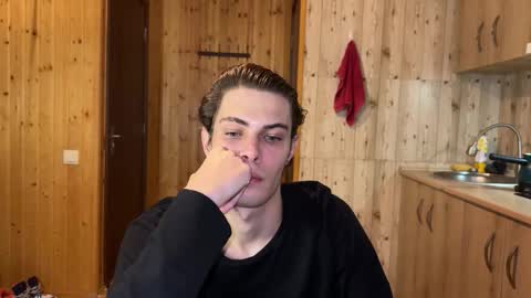 Snapshot of louis_preston chatting on 02.05.26 Mark online show from 02.05.26