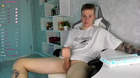 Louis  online show from 02.08.25