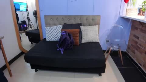 Louren Fox online show from 11.28.25