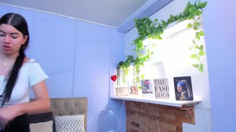 Louren Fox online show from 11.29.25