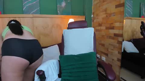 Louren Fox online show from 11.30.25