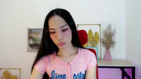 Snapshot of lovabletrexie14 chatting on 08.03.26 lovabletrexie14 online show from 08.03.26