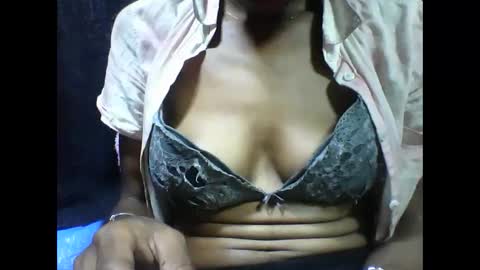 Snapshot of lovaelisa chatting on 11.07.25 lovaelisa online show from 11.07.25