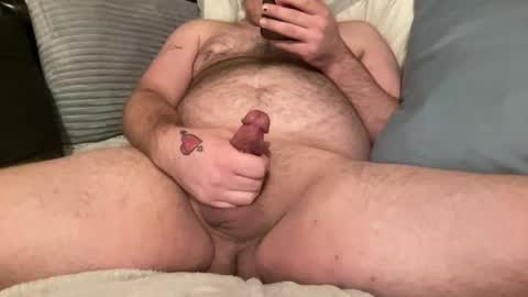 Snapshot of love2stroke2023 chatting on 10.13.25 Love2stroke online show from 10.13.25