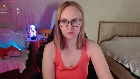 Snapshot of love_agatha chatting on 11.09.25 Agatha online show from 11.09.25