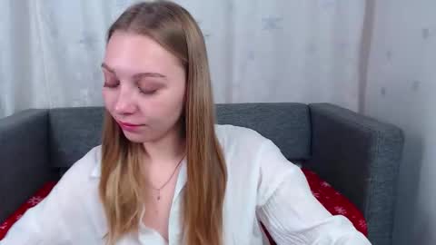 love bella  online show from 12.02.25