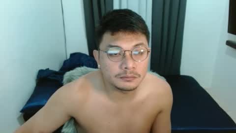 love_hottieh online show from 10.13.25