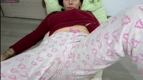 jessmy pleasure is in your hands s online show from 01.02.25