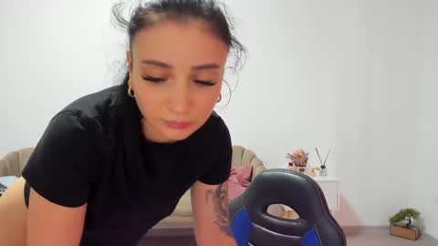 Snapshot of love_mexoxo chatting on 05.31.26 Andreea online show from 05.31.26