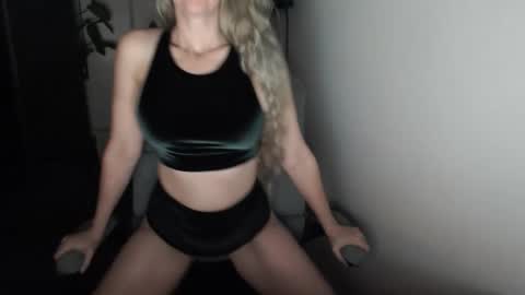 LoVe On  online show from 12.05.25