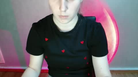 Vivian online show from 12.18.25