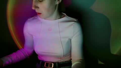 Vivian online show from 02.18.26