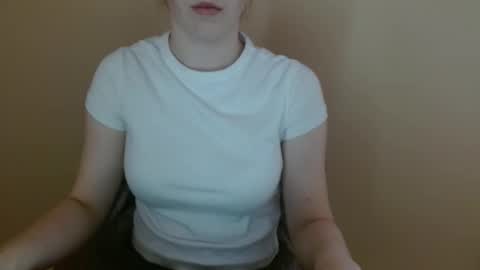 Vivian online show from 04.17.26