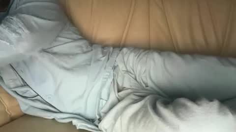 Snapshot of lovecoquin chatting on 10.15.25 lovecoquin online show from 10.15.25