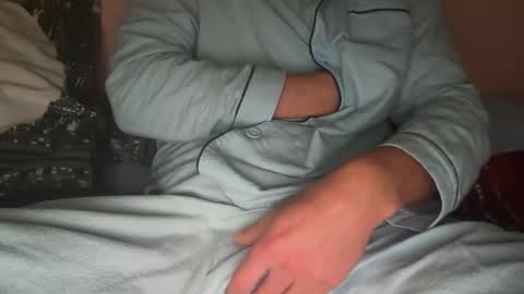 Snapshot of lovecoquin chatting on 11.17.25 lovecoquin online show from 11.17.25