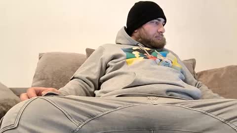 Snapshot of loveepussy59 chatting on 12.19.24 Free spirit online show from 12.19.24