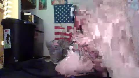 Snapshot of loveerrboyy9 chatting on 02.15.25 loveerrboyy9 online show from 02.15.25