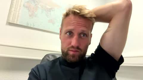 lovefuesse online show from 09.11.25