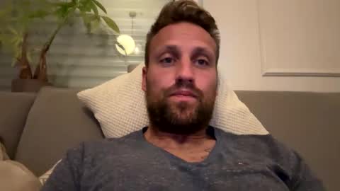 lovefuesse online show from 09.13.25