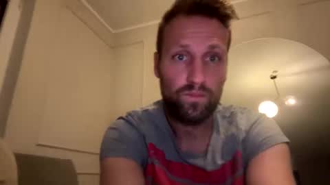 lovefuesse online show from 11.12.25