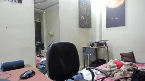 Snapshot of lovehairyindian chatting on 02.11.25 Indian hairy online show from 02.11.25