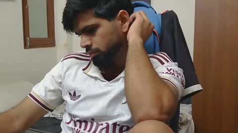 Snapshot of lovehairyindian chatting on 11.21.25 Indian hairy online show from 11.21.25