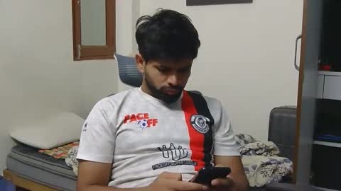 Snapshot of lovehairyindian chatting on 11.26.25 Indian hairy online show from 11.26.25