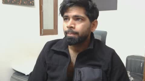 Snapshot of lovehairyindian chatting on 12.01.25 Indian hairy online show from 12.01.25