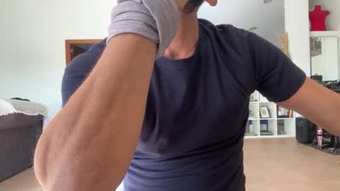 Loveisperfect online show from 11.01.25