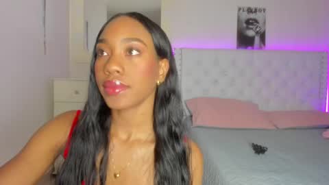 Snapshot of loveit_hermione chatting on 12.25.24 Val online show from 12.25.24