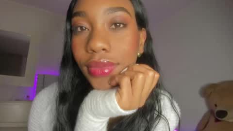 Snapshot of loveit_hermione chatting on 12.26.24 Val online show from 12.26.24