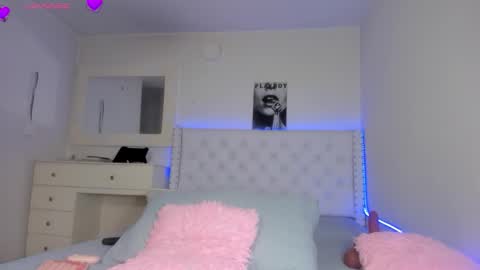 Snapshot of loveit_hermione chatting on 11.06.25 Val online show from 11.06.25