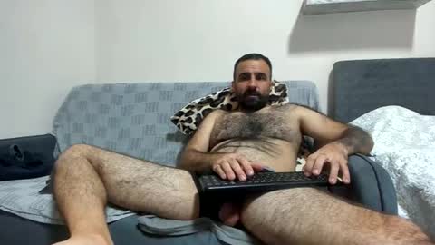 loveivat80 online show from 10.14.25